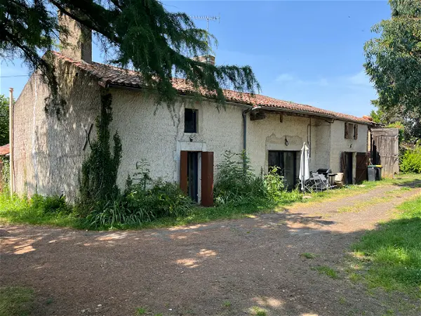 Maison à vendre - CHERVES, 7 pièces