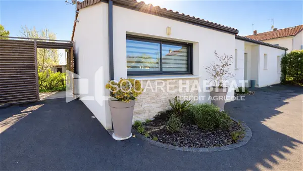 Maison à vendre - BRESSUIRE, 5 pièces