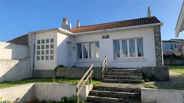 Maison à vendre - SAINT GILLES CROIX DE VIE, 6 pièces