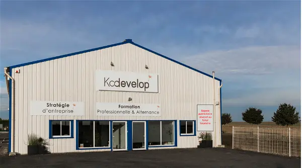 Local commercial à louer - POITIERS, 2 pièces