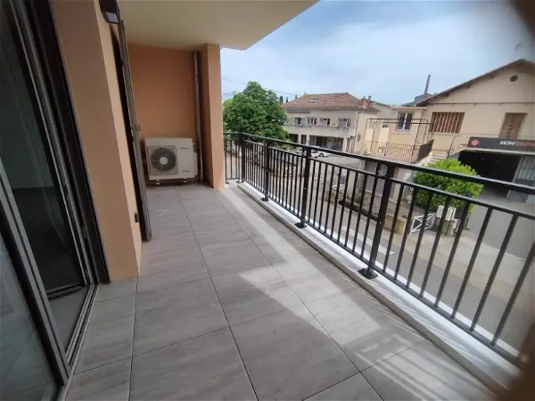 Location appartement 2 pièces - 47.24m² à Sarrians (84260)