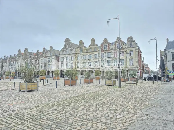 Location appartement 5 pièces - 113.73m² à Arras (62000)