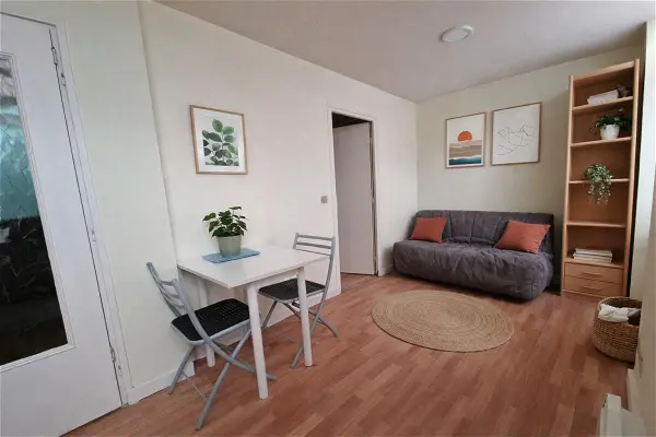 Appartement à louer - Beaurepaire, 2 pièces
