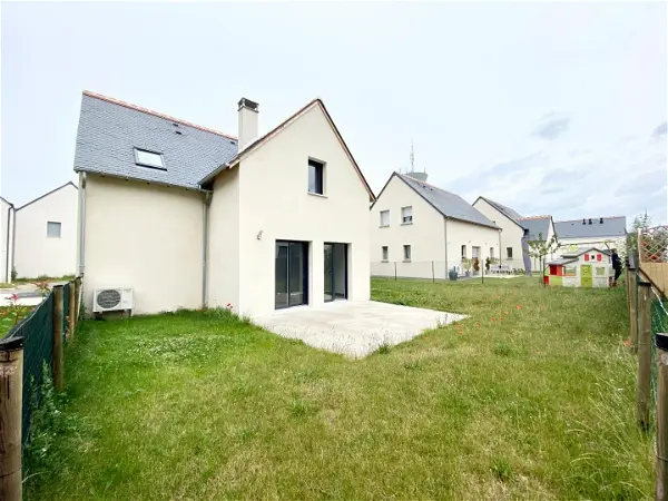 Location maison 4 pièces - 95m² à Mettray (37390)