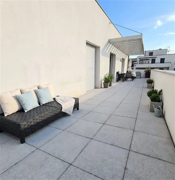 Location appartement 5 pièces - 116m² à Ferney-voltaire (01210)