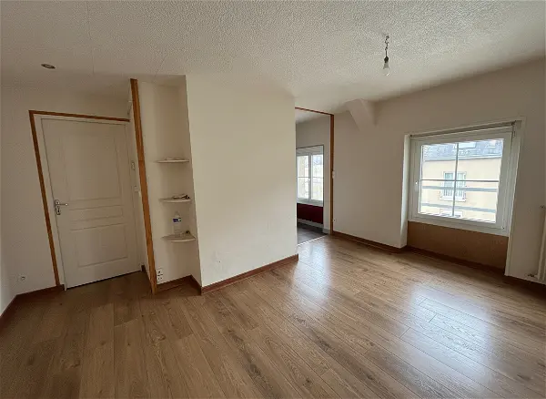 Location appartement 3 pièces - 71.8m² à Laval (53000)