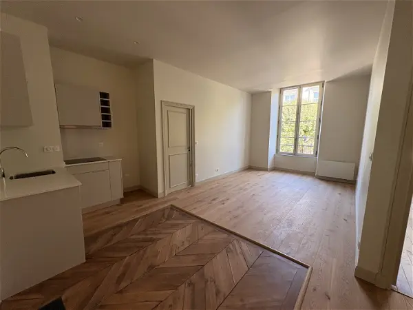 Appartement à louer - CHINON, 4 pièces