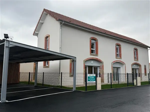 Appartement à louer - ISSOIRE, 4 pièces