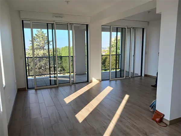 Location appartement 4 pièces - 78m² à Le mans (72000)