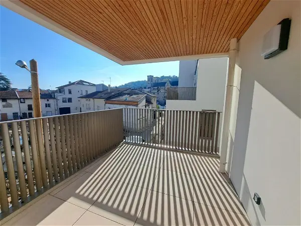 Appartement à louer - Bourgoin-Jallieu, 2 pièces