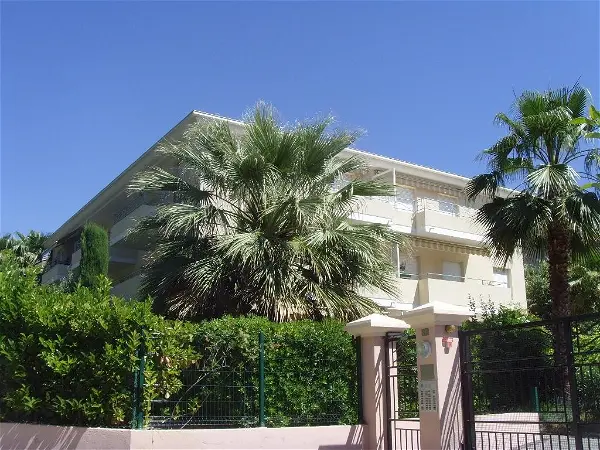 Location stationnement à Nice (06200)
