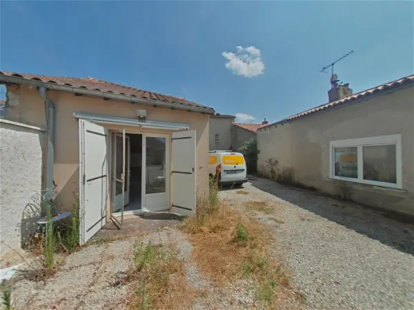 Maison à louer - BIGNOUX, 2 pièces