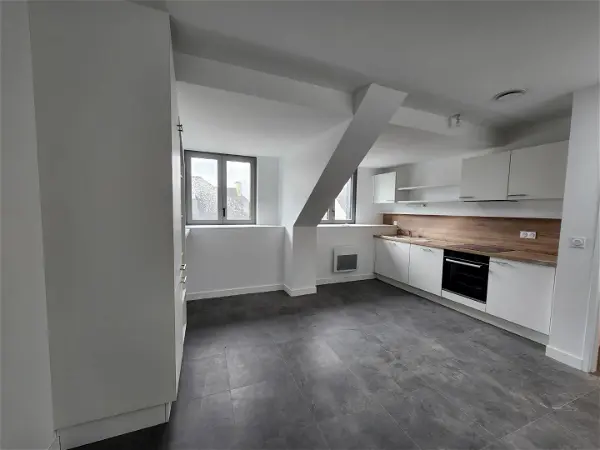 Location appartement 4 pièces - 106.28m² à Carhais plouguer (29270)