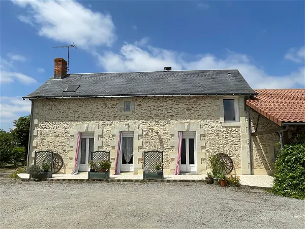Maison à vendre - LENCLOITRE, 6 pièces