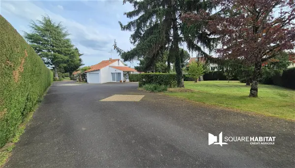 Maison à vendre - MONTREVAULT SUR EVRE, 7 pièces