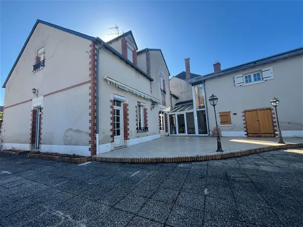 Maison à vendre - LEVET, 7 pièces