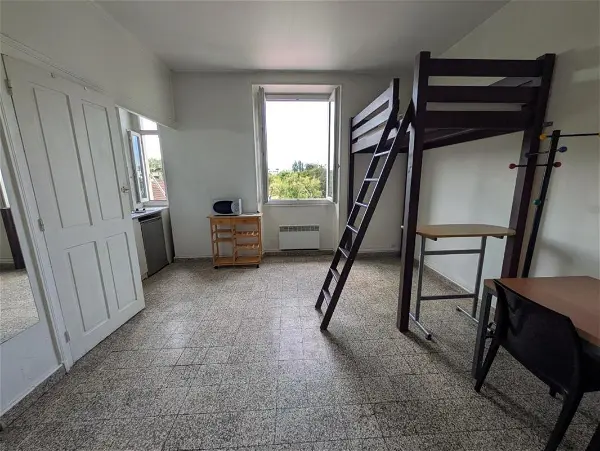 Studio à louer - Grenoble