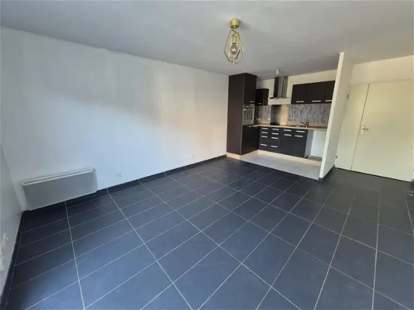 Appartement à louer - Loos, 3 pièces