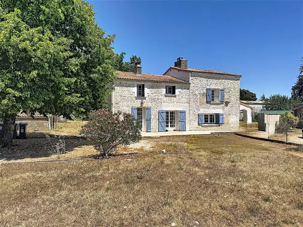 Achat maison 7 pièces - 185m² à Chauray (79180)