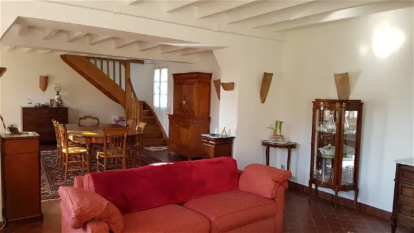 Maison à louer - COUR CHEVERNY, 4 pièces