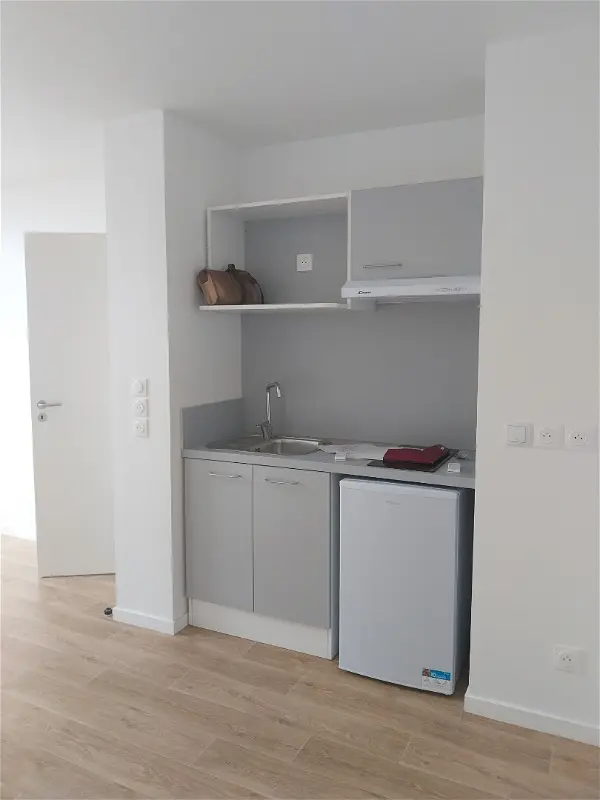 Location appartement 2 pièces - 38.07m² à Bordeaux bastide (33100)