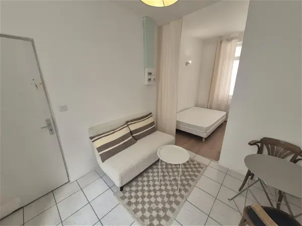 Location appartement 1 pièce - 16.33m² à Douai (59500)