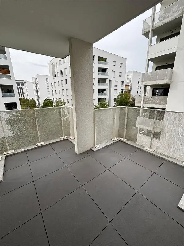 Appartement à louer - Villeurbanne, 3 pièces