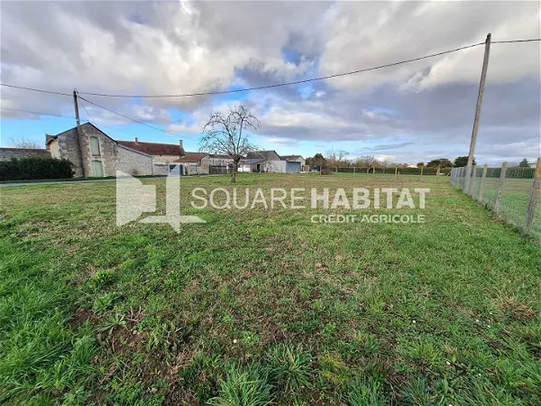 Terrain à vendre - LA TOUR SAINT GELIN - 920 m²