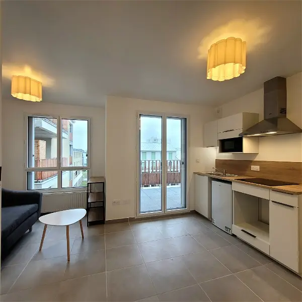 Appartement à louer - LA RICHE, 2 pièces