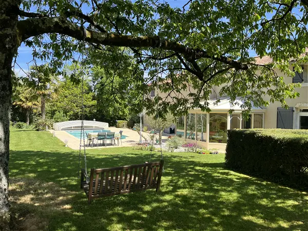 Achat maison 7 pièces - 212.2m² à Rouillé (86480)