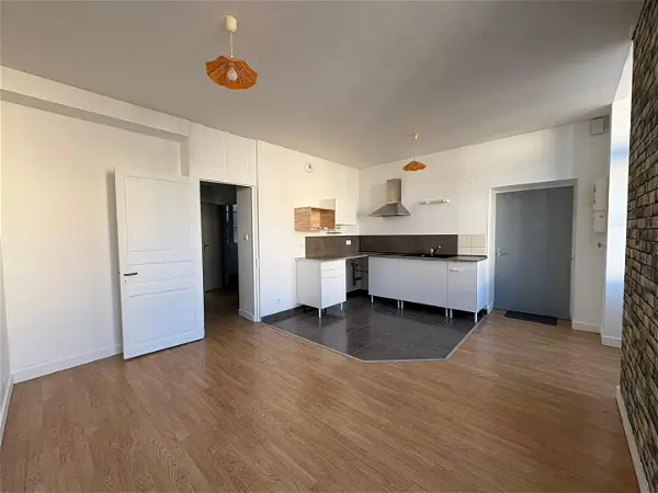 Appartement à louer - CELLES SUR BELLE, 2 pièces