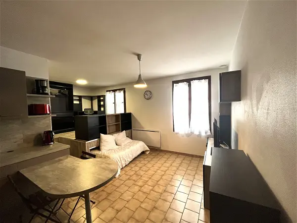Location appartement 1 pièce - 25m² à Troyes (10000)
