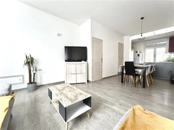 Maison à louer - Armentières, 4 pièces