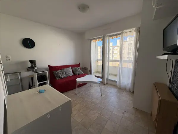 Appartement à louer - SAINT-HILAIRE-DE-RIEZ, 1 pièce