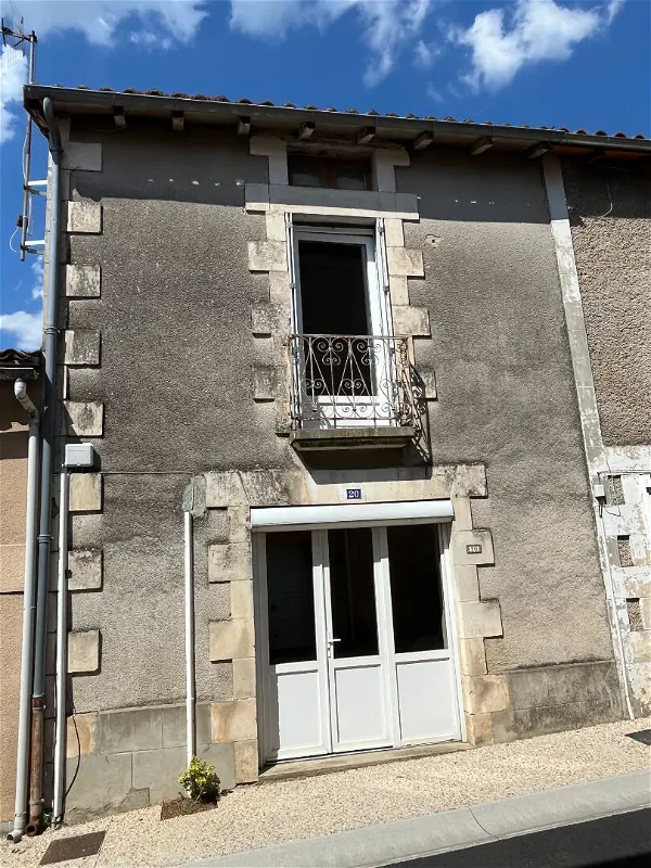 Maison à vendre - L ISLE JOURDAIN, 2 pièces