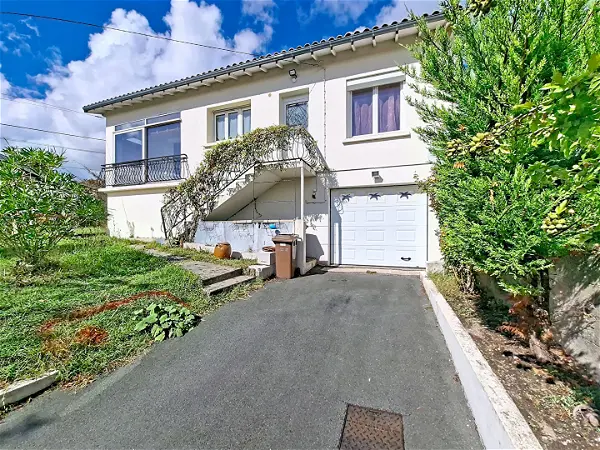Achat maison 4 pièces - 90m² à Saintes (17100)