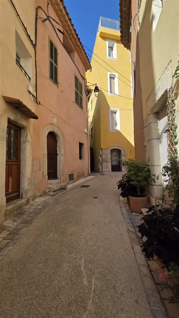 Location appartement 1 pièce - 30.92m² à La cadiere d'azur (83740)