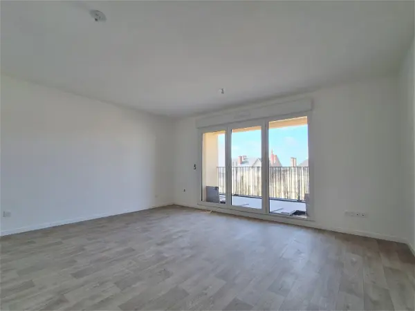 Location appartement 3 pièces - 65m² à La roche s/ yon (85000)