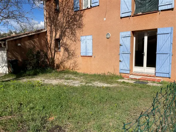 Appartement à louer - SAINT MAXIMIN STE BAUME, 4 pièces