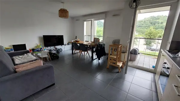 Appartement à louer - Sainte-Colombe, 3 pièces