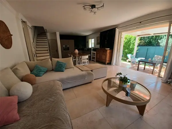 Location maison 4 pièces - 105.64m² à Saint raphaël (83700)
