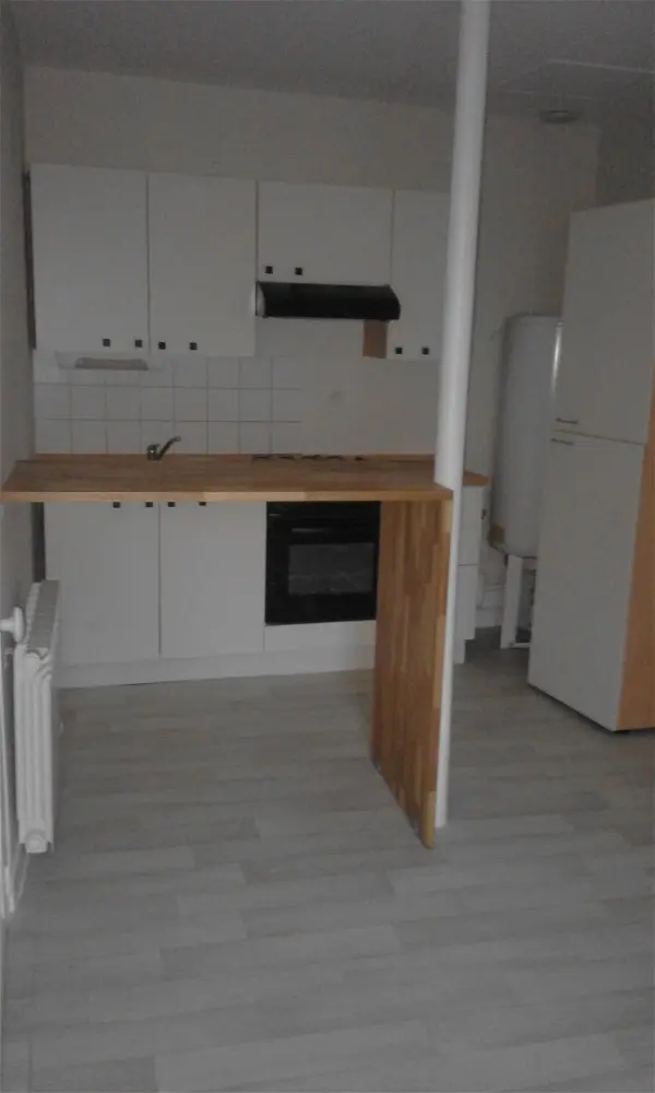 Location appartement 2 pièces - 26m² à Laval (53000)