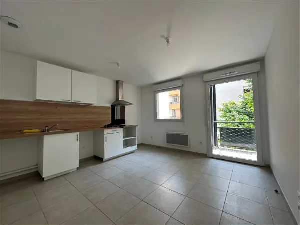 Appartement à louer - MARSEILLE, 2 pièces