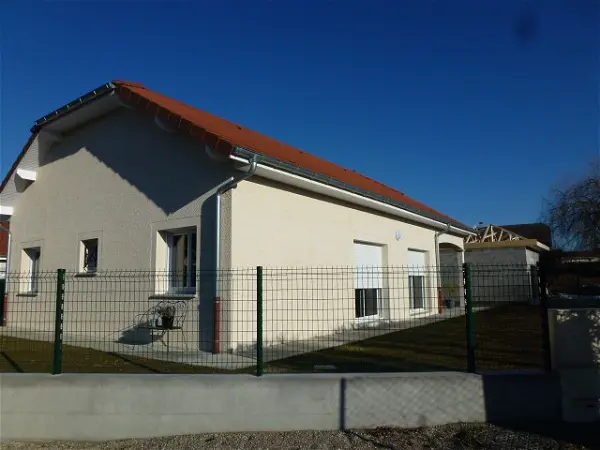 Location maison 4 pièces - 102m² à Charancieu (38490)