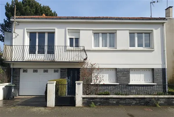 Maison à vendre - LA ROCHE SUR YON, 8 pièces