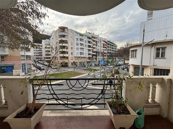 Appartement à louer - NICE, 4 pièces