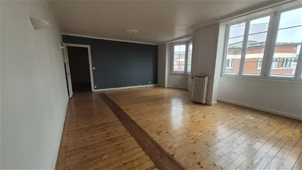 Location appartement 2 pièces - 78.11m² à Lille (59800)