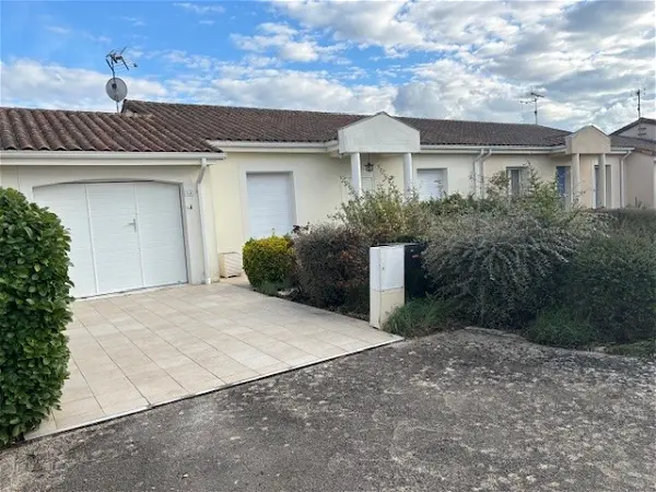 Location maison 3 pièces - 62m² à Neuville de poitou (86170)