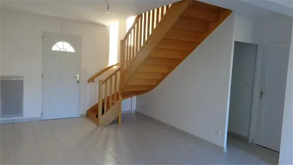 Maison à louer - SAINT PIERRE DES CORPS, 4 pièces