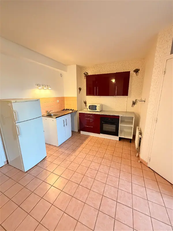 Location appartement 1 pièce - 37.57m² à Joigny (89300)